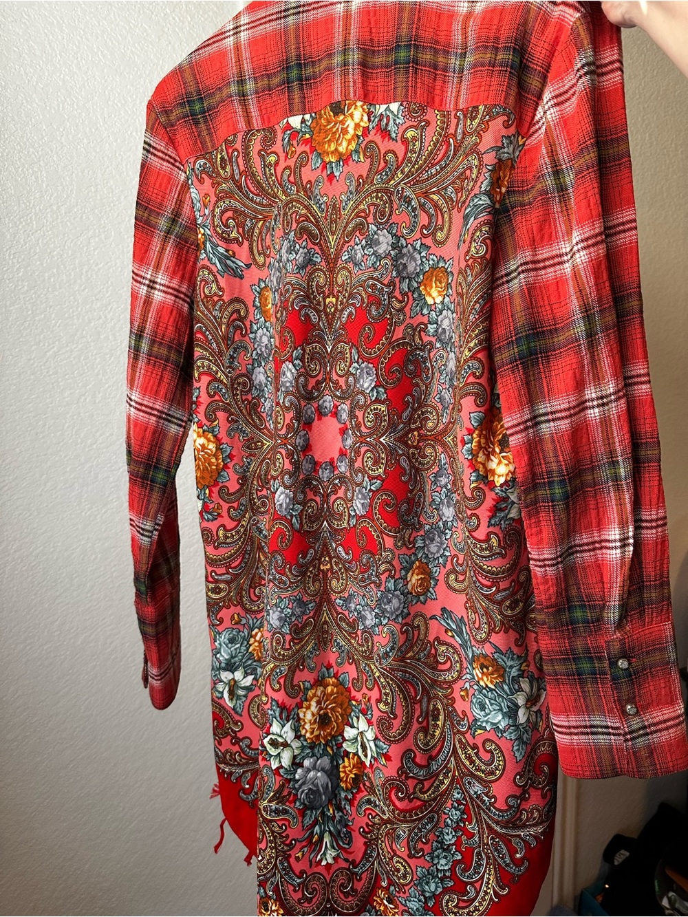 Anthropologie Aratta Silent Journey Red Paisley Plaid Scarf Mixed-Print Shirt S - Picture 12 of 13